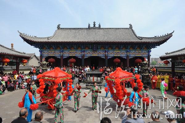 翼城县城内村举办民俗旅游文化节