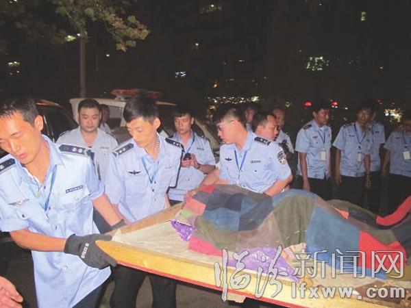 临汾:市容城警齐登场 40余处违章摊点被清除