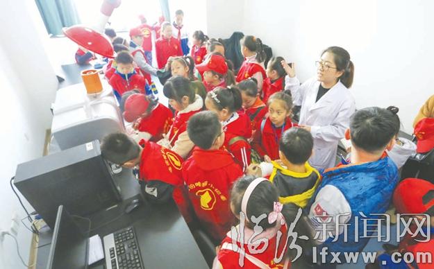 临汾市小记者探秘环保局