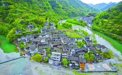 片区扶贫的新探索——武陵山片区脱贫攻坚纪实 片区扶贫的新探索——武陵山片区脱贫攻坚纪实