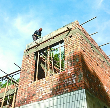 在充满希望和信心的村庄里