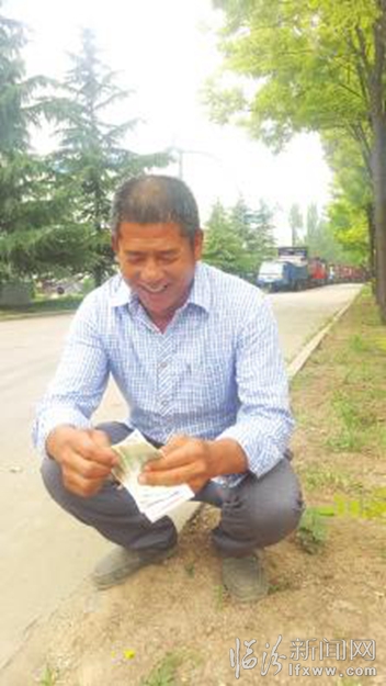 侯马:丰收了,回家给俺媳妇儿买个手机去