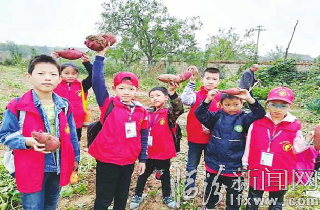 翼城:小记者返璞归真体验“田园生活”