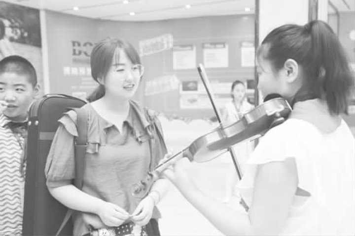 临汾:小小少年奏响美丽家园交响曲