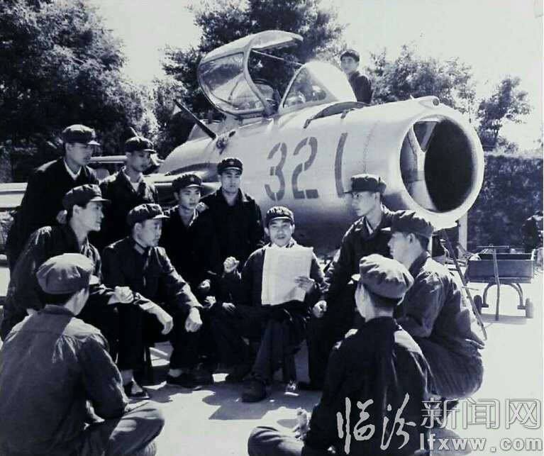 临汾:八一建军节 探寻记忆中的“北航校”