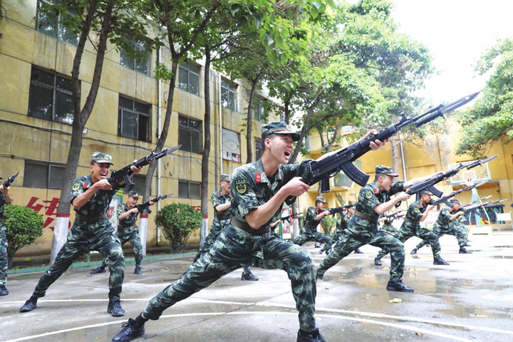 武警临汾支队:庆祝“八一”献礼祖国