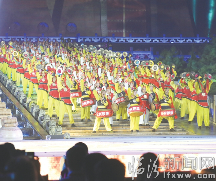 华门之夜星光灿烂 美丽临汾邀您回家