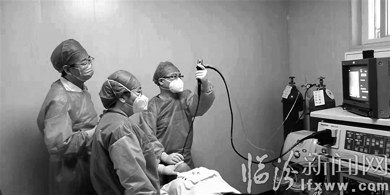 临汾耿冬鹏:以身试“镜”的医生