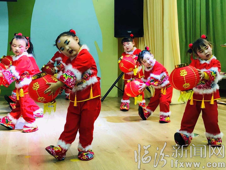 乡宁县新城区幼儿园举办“和乐同庆新年秀”活动