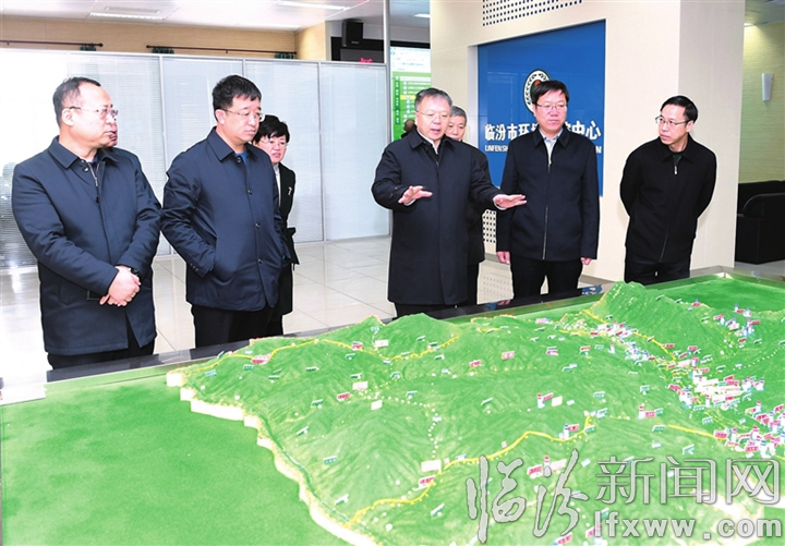 岳普煜慰问环保一线干部职工