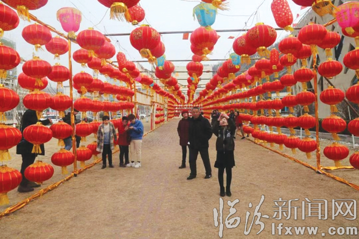 蒲县:乐猜灯谜庆佳节