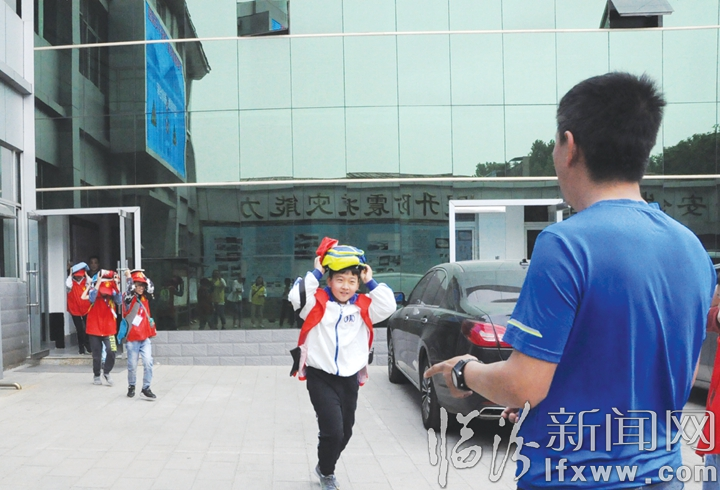 临汾小记者开启“地震探秘之旅”