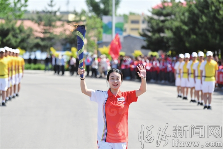 二青会火炬在古县安泽传递