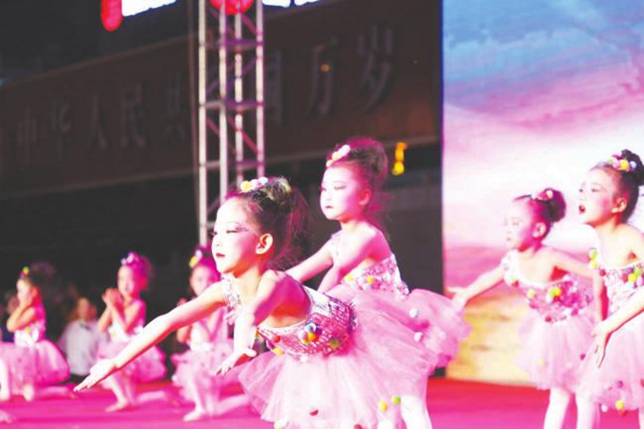 临汾:稚嫩的童音讴歌城管人付出和希望