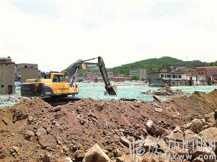 农发行临汾市分行支持贫困县棚户区改造项目—乡宁县幸福湾城中村改造工地。