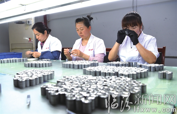 大宁县鑫辉电子:为企业腾飞插上翅膀