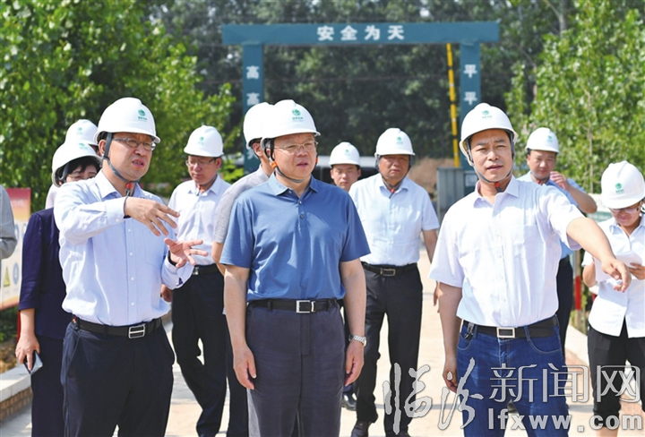 岳普煜调研重点项目建设