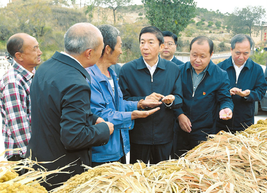 骆惠宁:把黄河水资源保护利用好 增强脱贫攻坚整体带动力