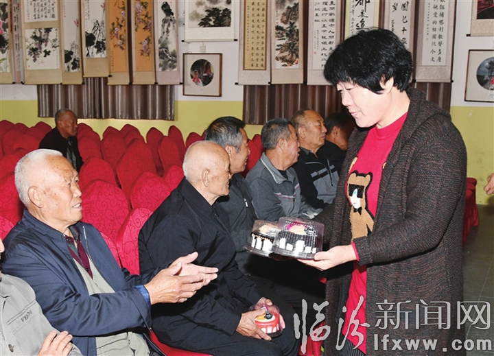 翼城城内村举办《古城夕阳红》重阳节活动