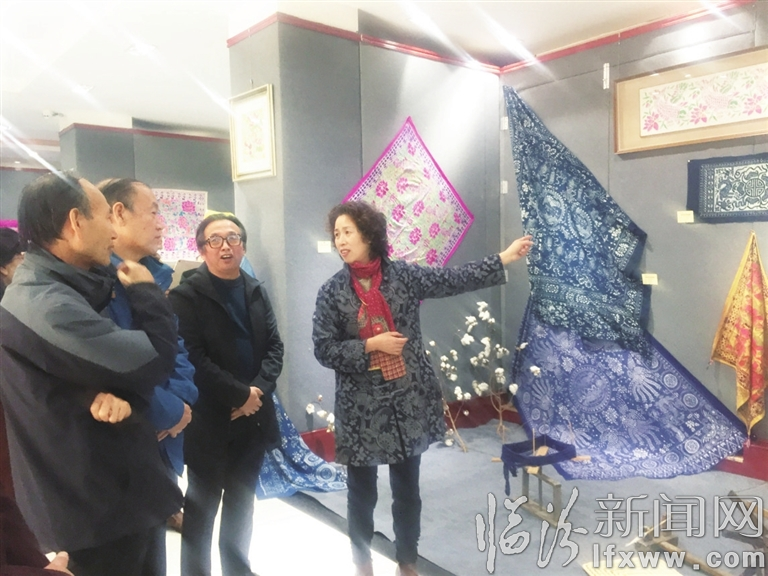 “平阳印染布艺”民间艺术精品展侧记