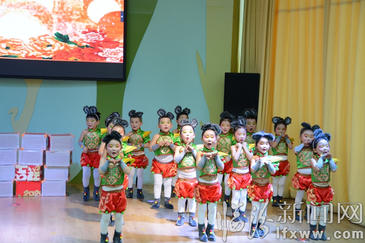 乡宁新城区幼儿园举办“和美团圆,和乐同庆”元旦同乐会