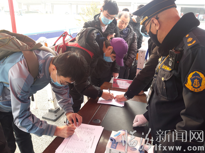 临汾出租车:全面检查 严密防控