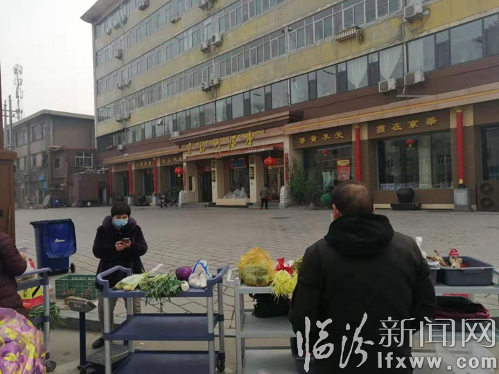 临汾:餐馆变身食材铺 价格合理风味鲜