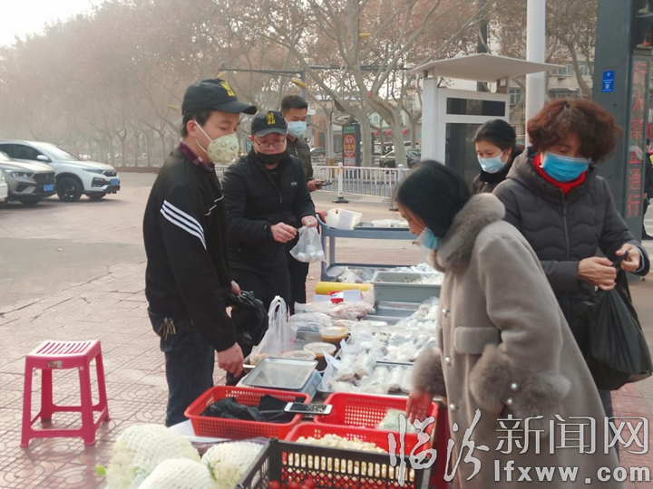 临汾:餐馆变身食材铺 价格合理风味鲜