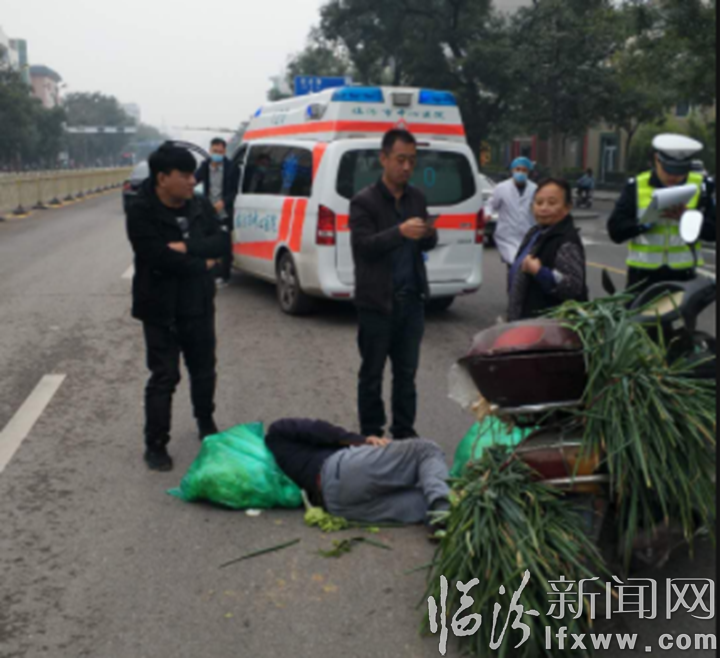 临汾交警开辟绿色通道救治伤者