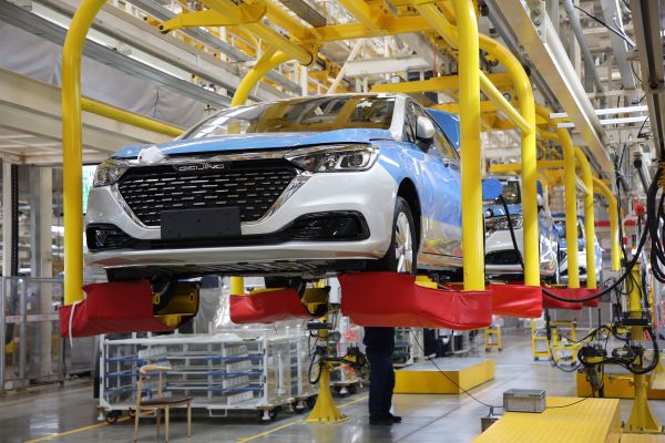 北汽株洲分公司生产的双燃料车型。