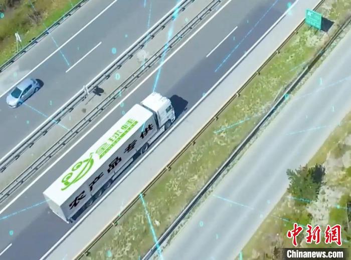 线上一键下单,实体门店本地配送,实现“即买即送”,“即时零售”将订单在电商平台、实体门店连接在一起。 美特好集团供图