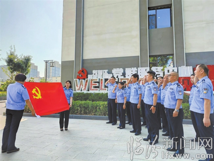 机关单位党组织到社区报到.jpg