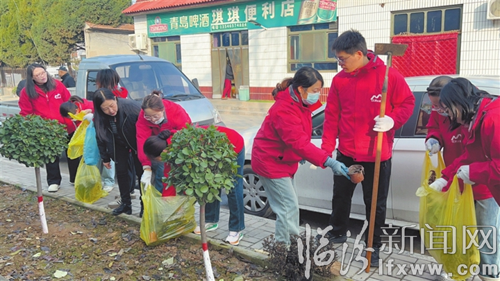 整治环境卫生.jpg