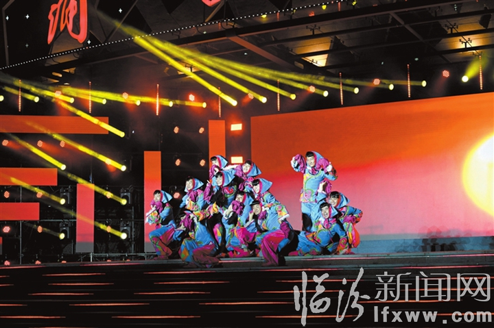 舞蹈《盛世秧歌》.jpg