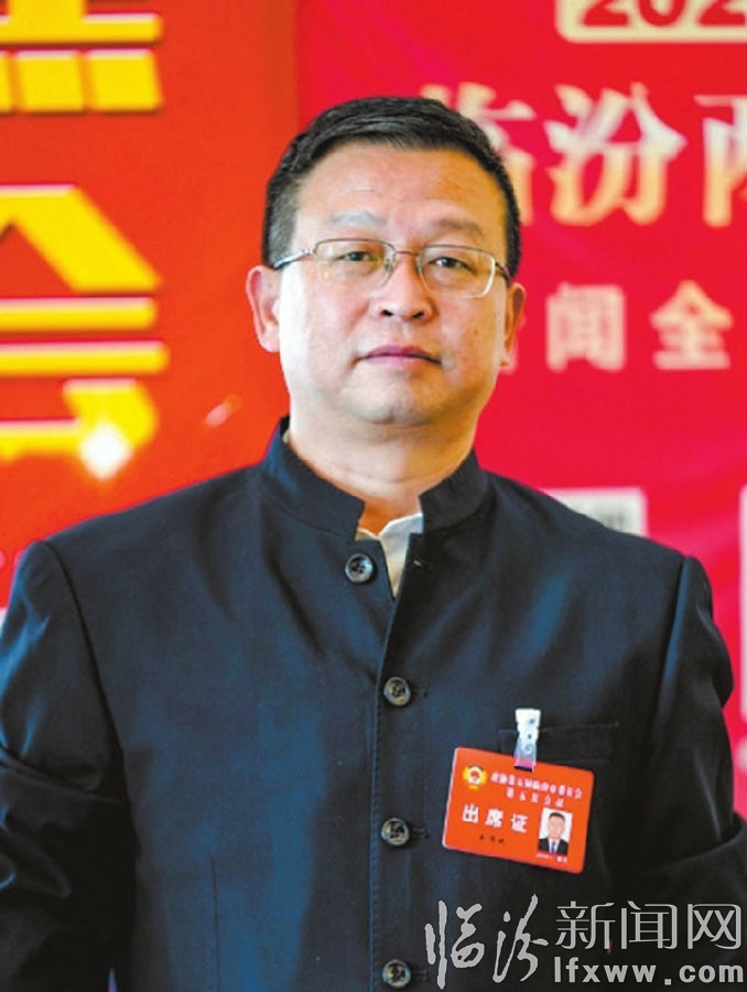 朱厚斌.jpg