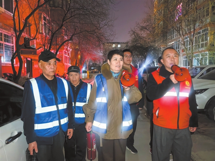 临汾：平凡岗位上的春节“守护者”