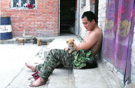 小狗成了孙涛生活中的伙伴