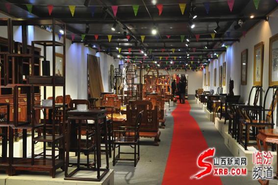 10、襄汾唐人居晋作家具展示之二