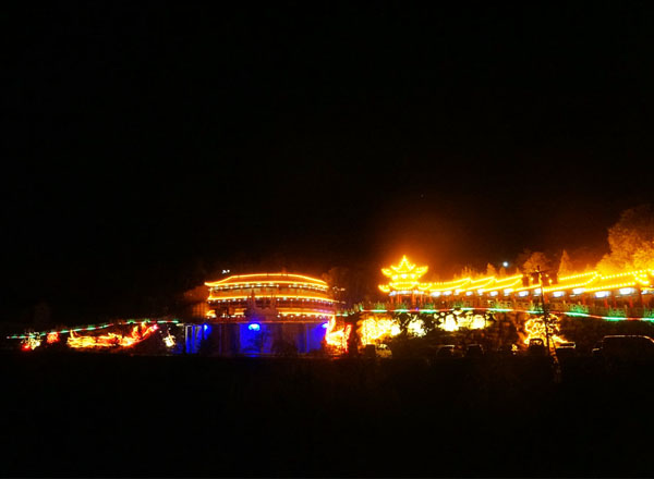 隰县：“小西天”莲花广场夜景（13张）