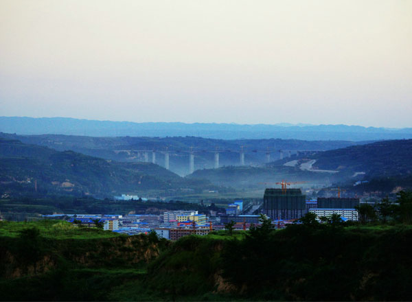 隰县群山在沸腾（3张）