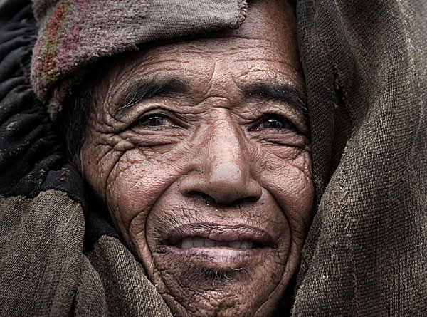 彝族汉子（8张） 