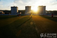 山沟里的“世界杯”（7张）