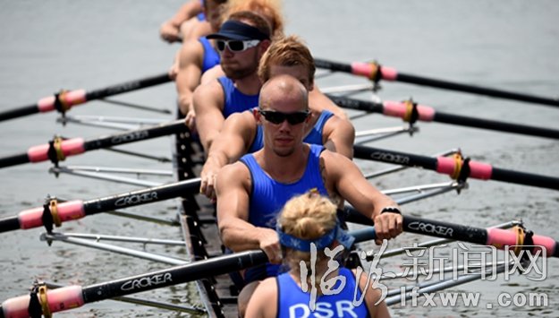 百舸争先竟风流