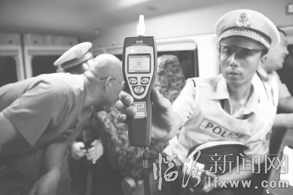 夜查酒驾 查违除患