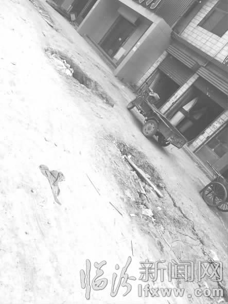 临汾东赵南十巷路段颠簸程度令人吃惊