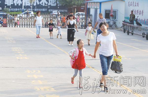 临汾:开学第一天 五味杂陈一起上心头