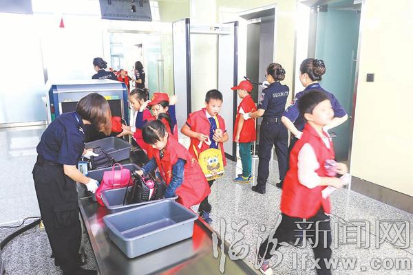 坐着公交“访”机场 感受临汾新变化