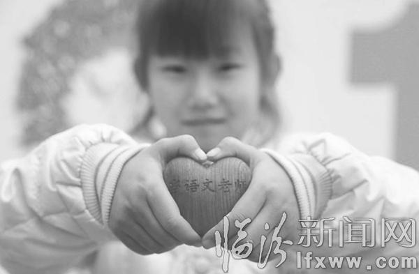 孩子们展示自己的心语和愿望