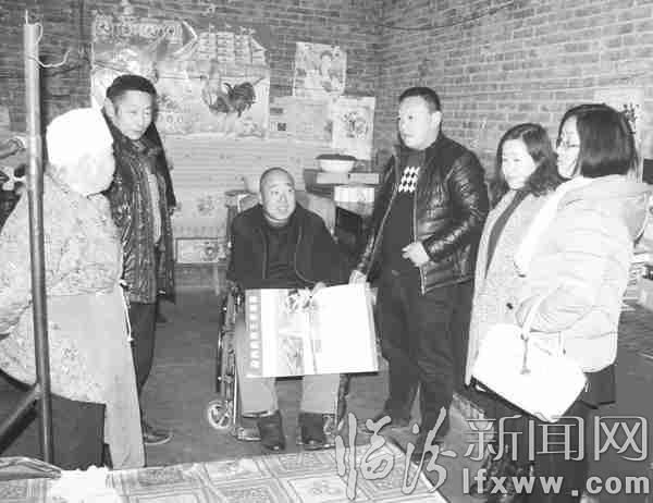 特制年历送农家