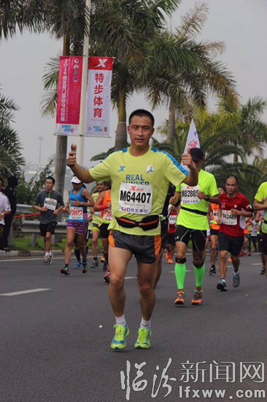 挑战自我 洪洞小伙跑完厦马全程